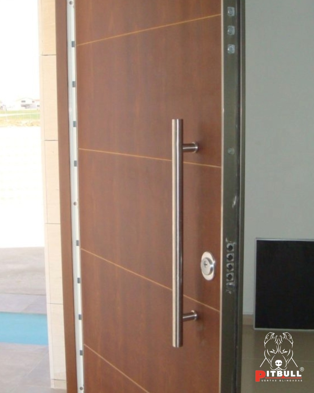 PUERTA 1